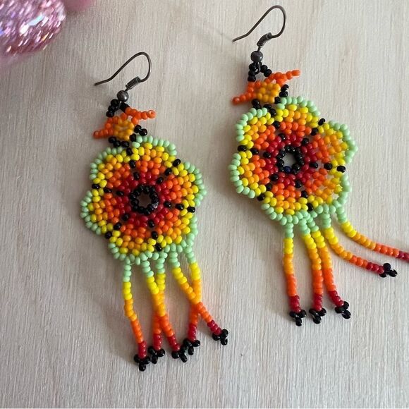 Beaded Bohemian Flower Dangle earrings - Picture 5 of 6
